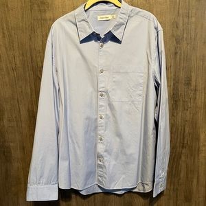 Calvin Klein button down in light blue, mens size large